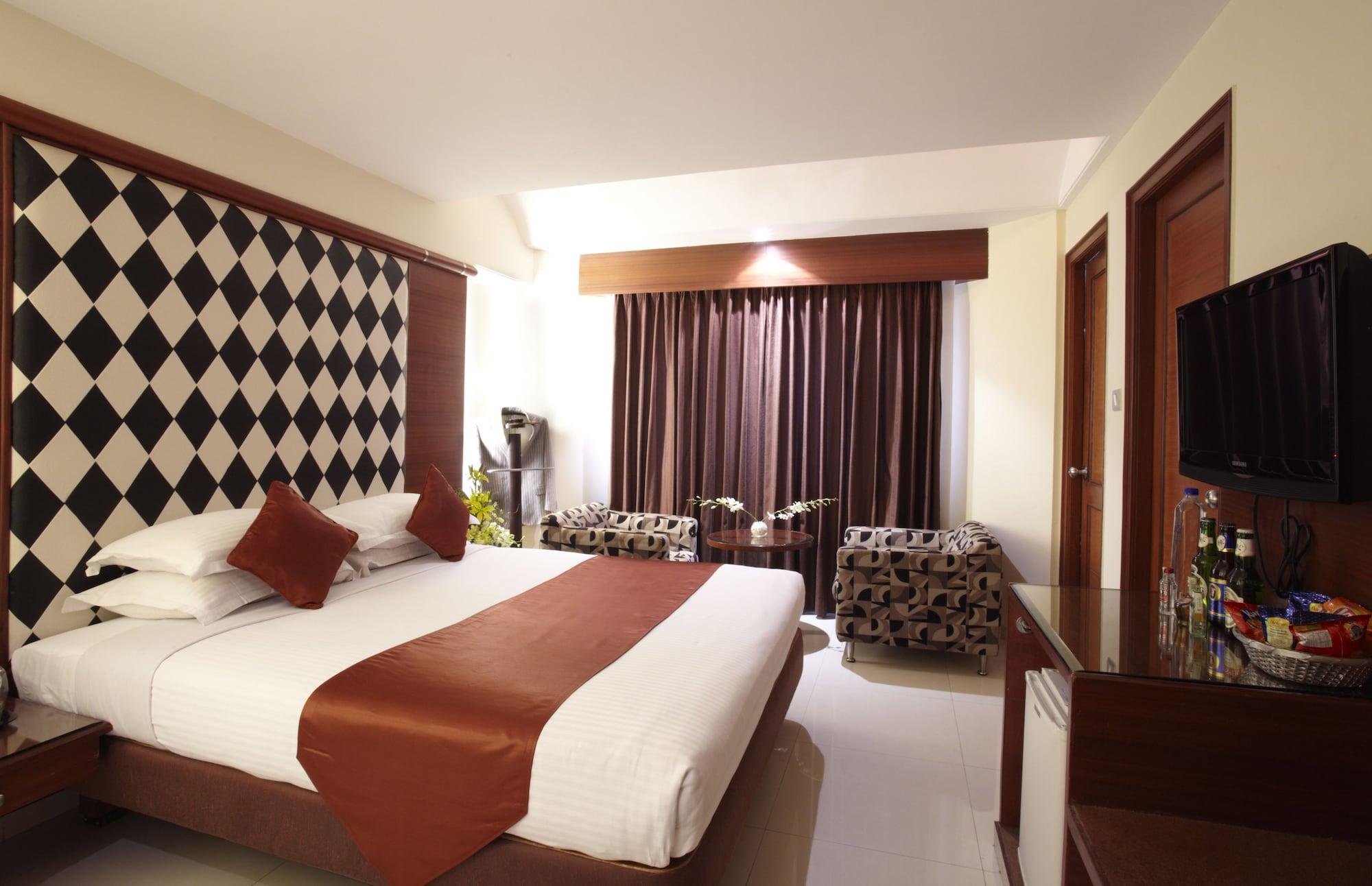 The President Hotel Bangalore Luaran gambar