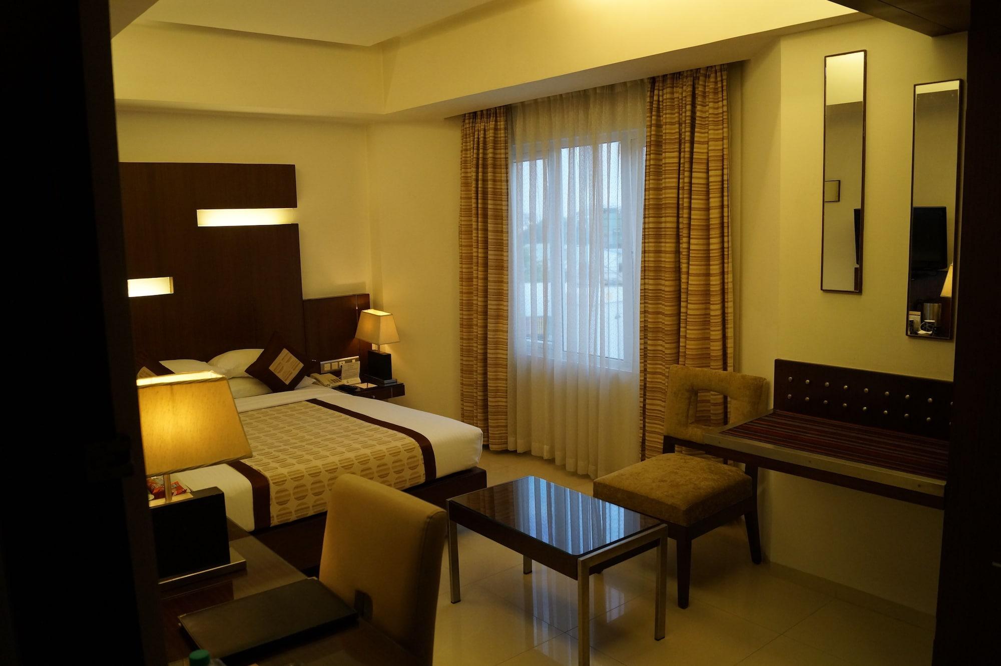 The President Hotel Bangalore Luaran gambar