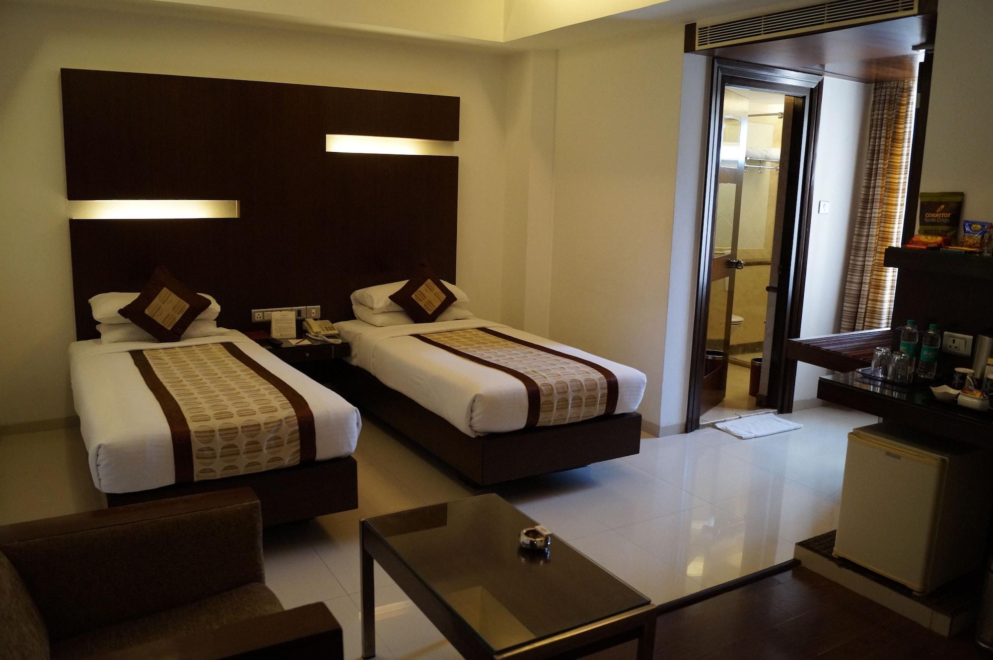 The President Hotel Bangalore Luaran gambar