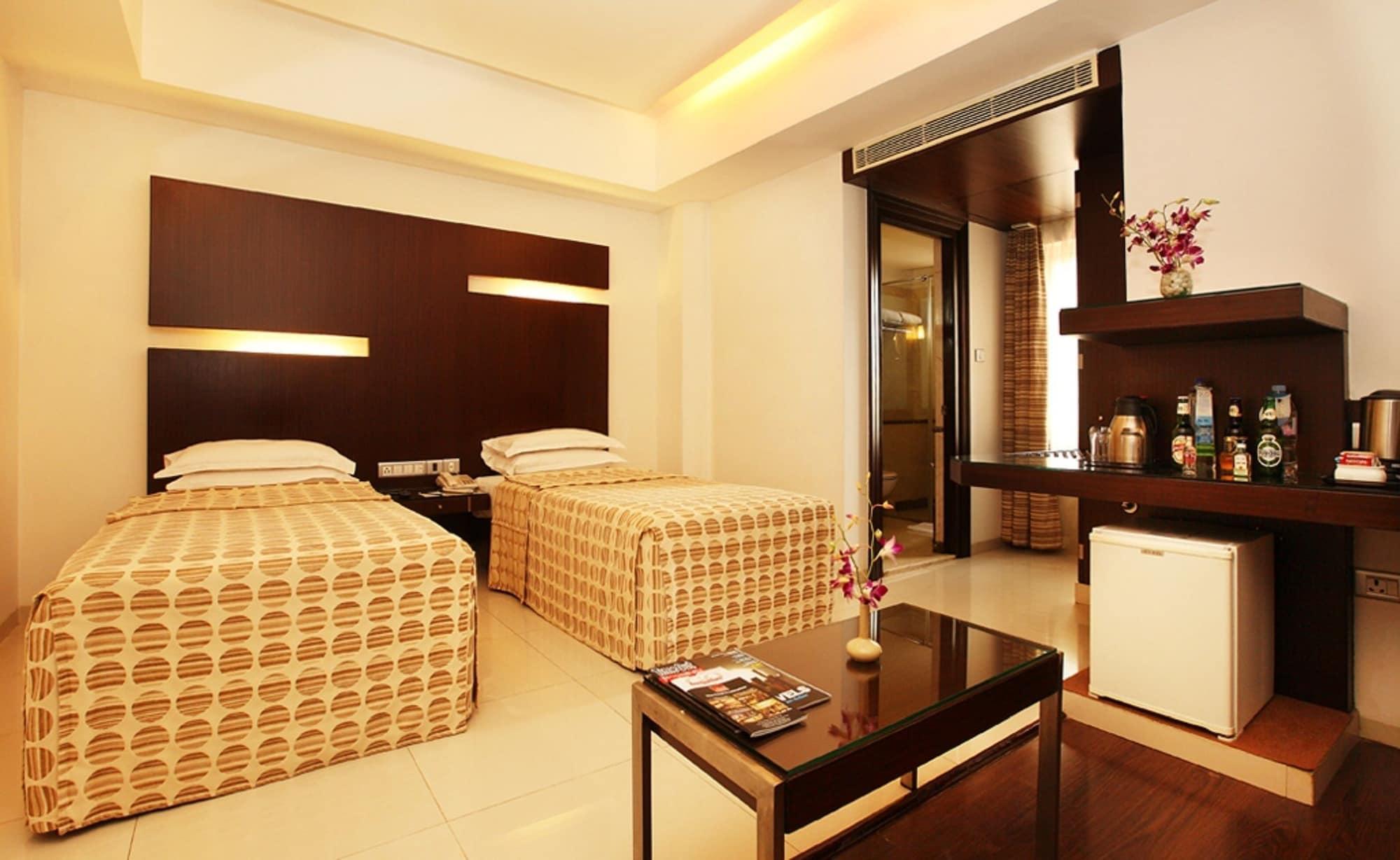 The President Hotel Bangalore Luaran gambar