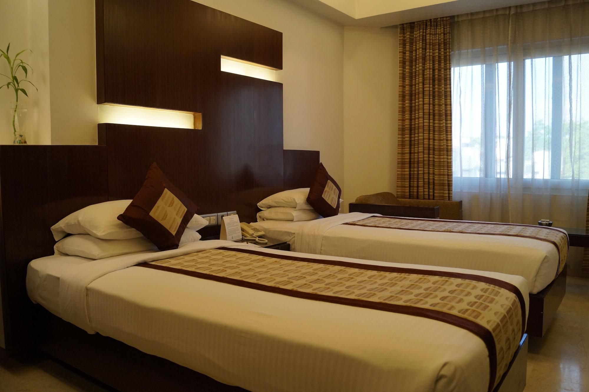 The President Hotel Bangalore Luaran gambar