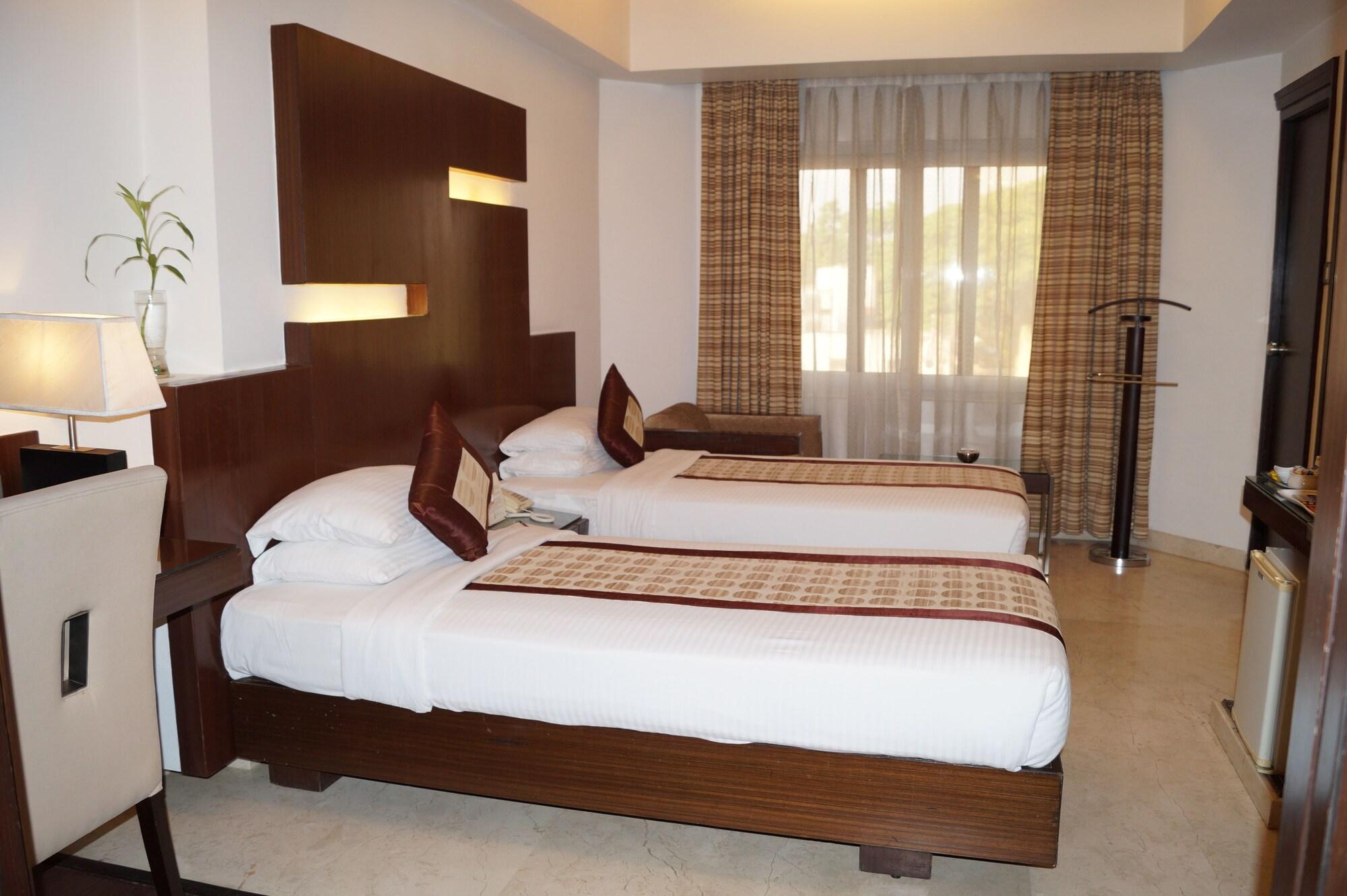 The President Hotel Bangalore Luaran gambar