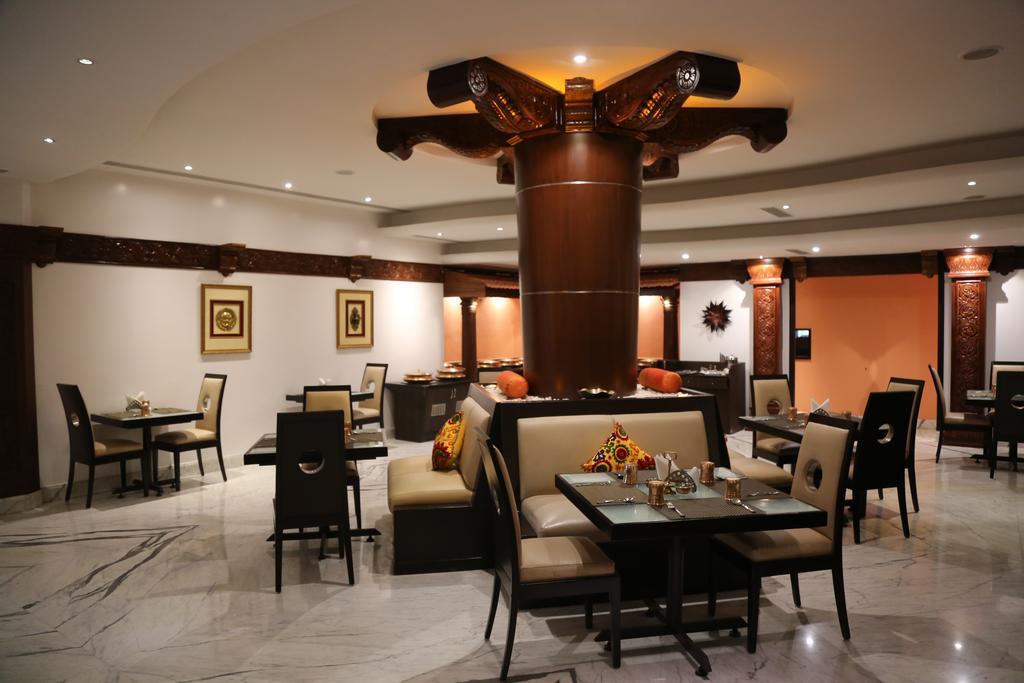 The President Hotel Bangalore Luaran gambar