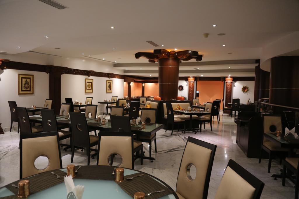 The President Hotel Bangalore Luaran gambar