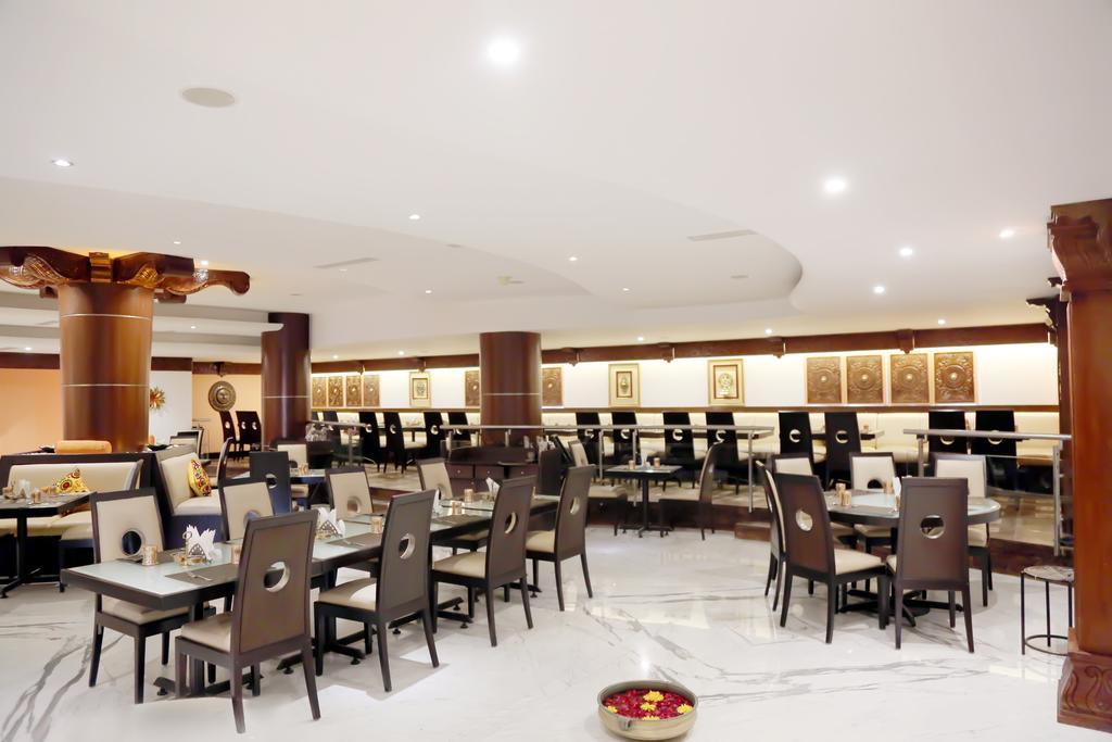 The President Hotel Bangalore Luaran gambar
