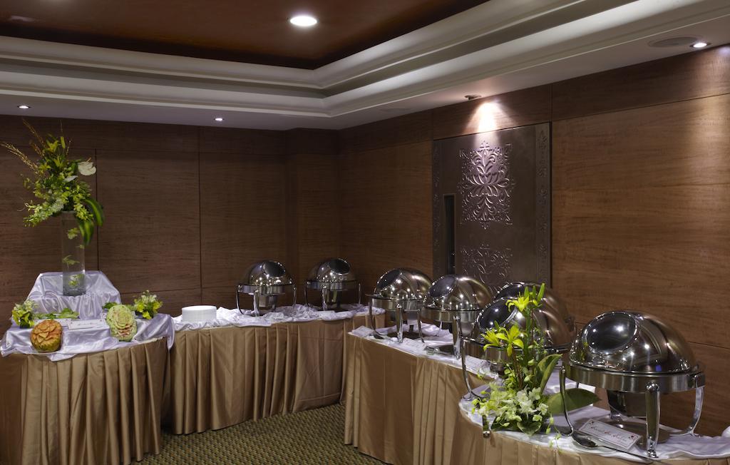 The President Hotel Bangalore Luaran gambar